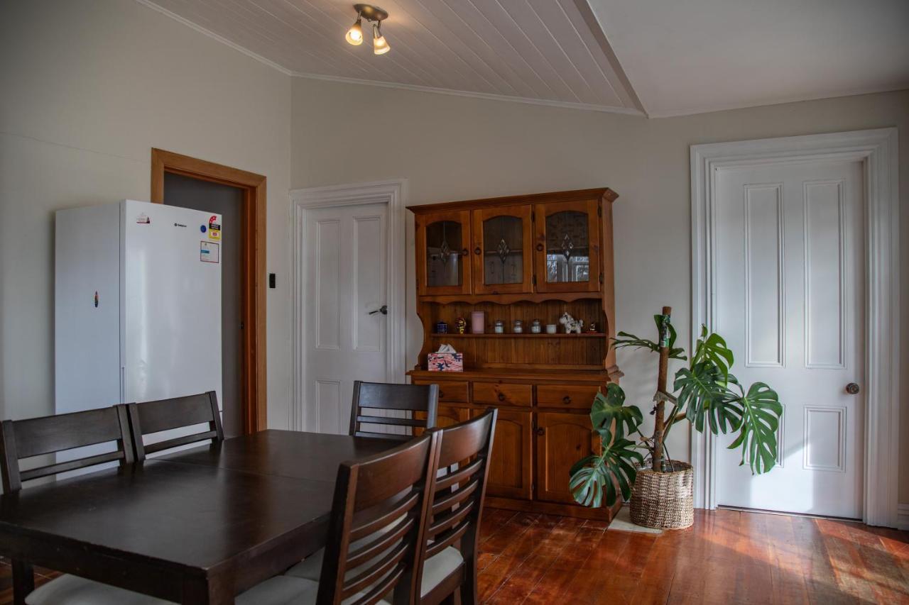 Cottage In The Heart Of Carterton Εξωτερικό φωτογραφία